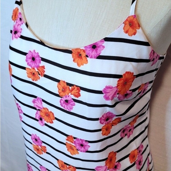 J Crew Size 4 Printed Racerback Cami Floral Stripes Style  58920 top cami -Q - Picture 2 of 3